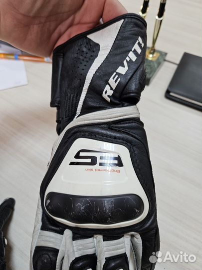 Перчатки для мотоцикла