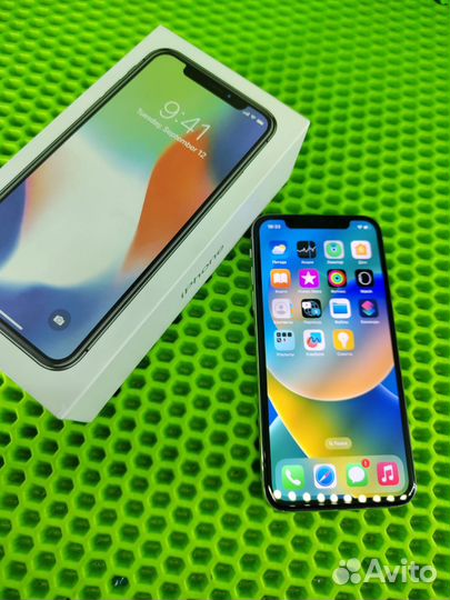 iPhone X, 256 ГБ