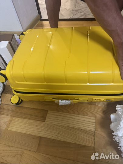 Чемодан на колесах