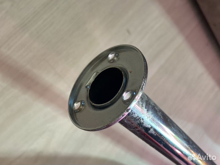 Труба хромированная с креплением