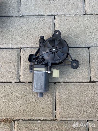 Моторчик стеклоподъемника Skoda Octavia A7