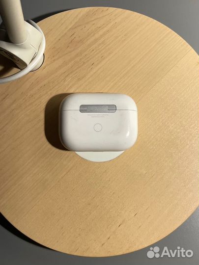 Беспроводные наушники (кейс)