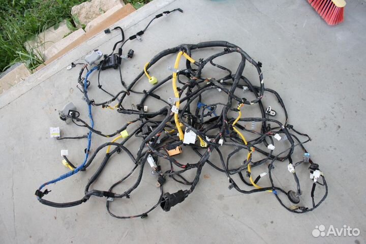 Проводка салона Kia Rio 3