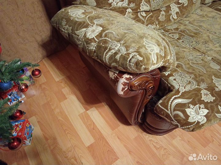 Угловой диван с креслом бу