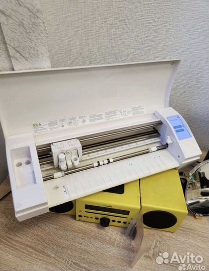 Режущий плоттер silhouette cameo 3