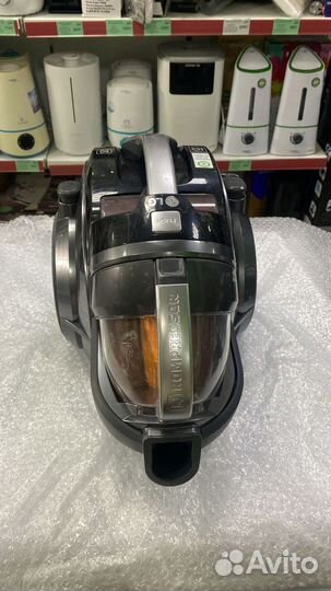 Пылесос LG Kompressor VK89383HU