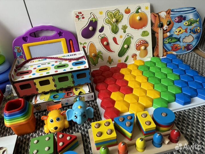 Развивающие игрушки пакетом