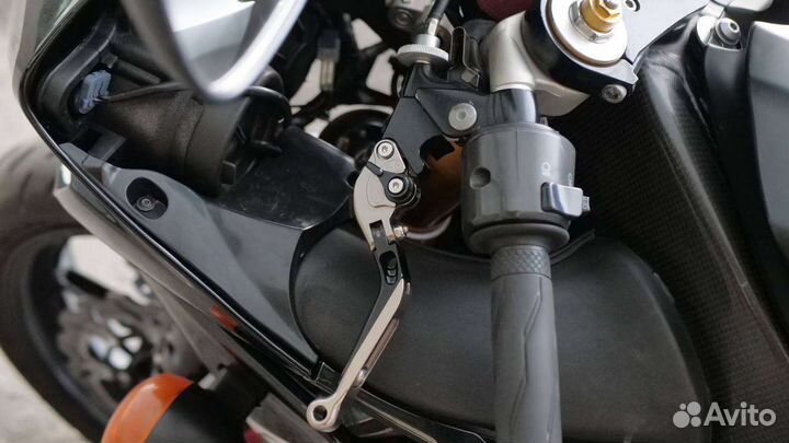 Yamaha R1