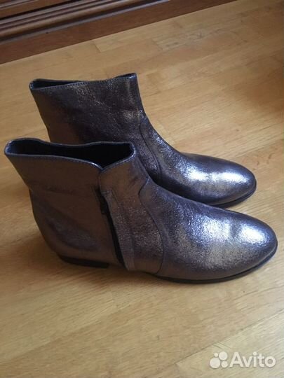Новые кожаные полусапожки