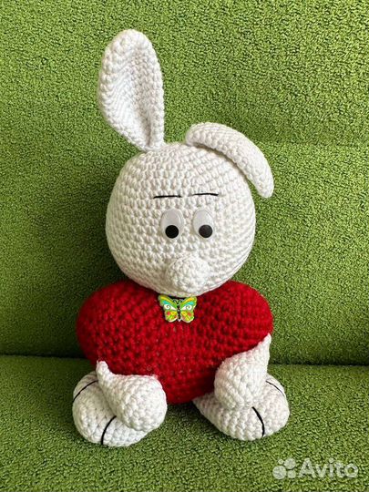 Вязаный заяц