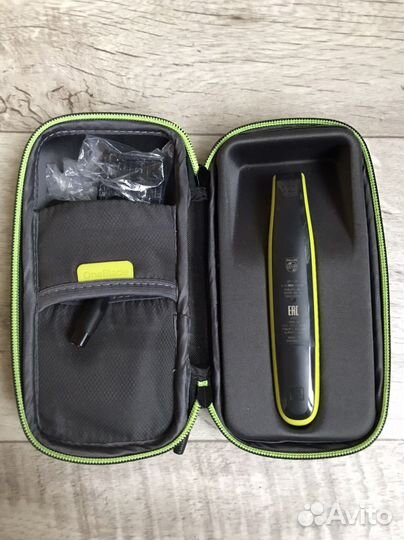 Триммер Philips OneBlade QP2520/64