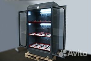 Зарядно-десульфатирующий шкаф для АКБ