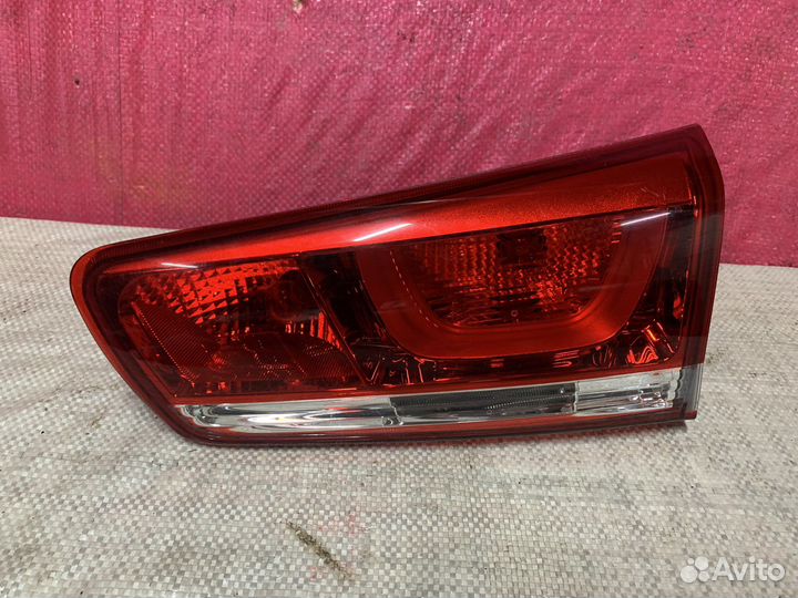 RIO 3 Фонарь Задний Правый Внутренний