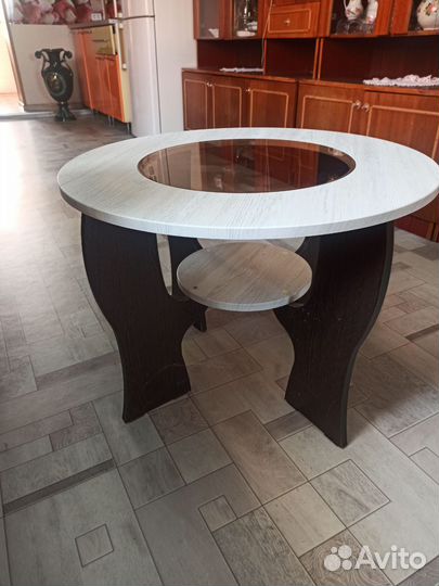 Журнальный столик круглый