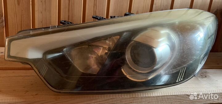 Передняя левая фара от kia cerato 3
