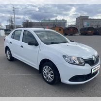 Renault Logan 1.6 MT, 2017, битый, 127 000 км, с пробегом, цена 330 000 руб.