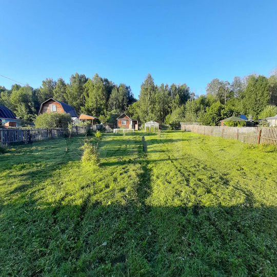 Дом 18 м² на участке 8 сот.