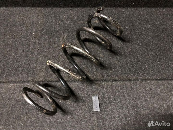 Lexus GS Лексус гс Пружина Задняя