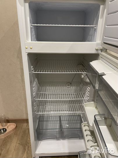 Холодильник бу atlant