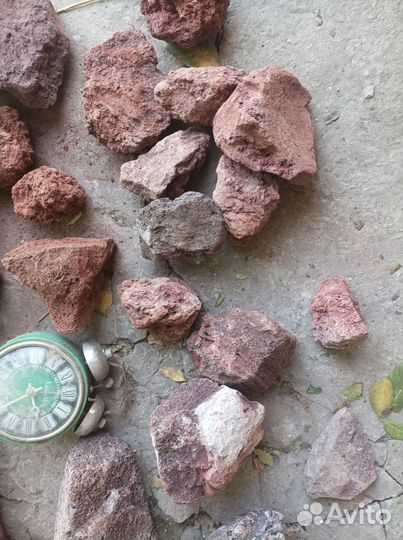 Лава красная аквариумная