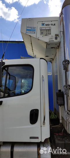 Freightliner M2, 2003