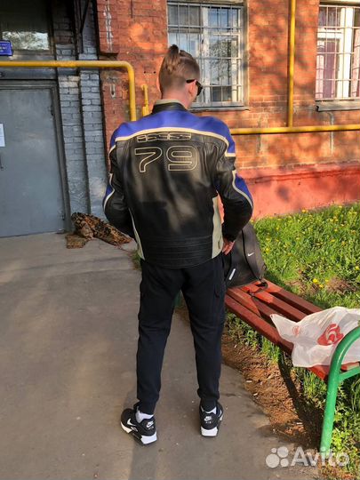 Мотокуртка кожаная мужская