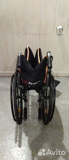 Коляска инвалидная