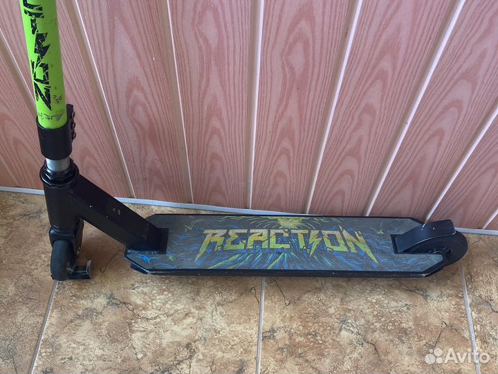Трюковой самокат Reation