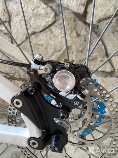 Продам велосипед Downhill двух подвес GT force