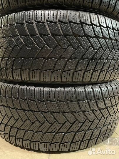 Michelin X-Ice Snow SUV 235/55 R18 104T