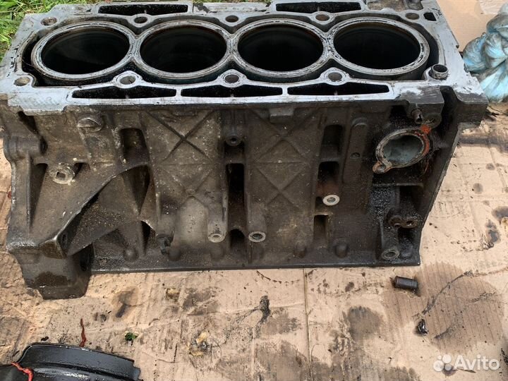 Блок цилиндров пежо 406 1,8 psa7fz