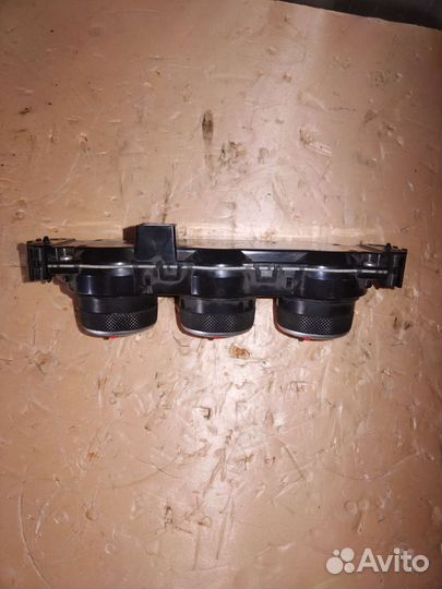 Блок управления климат контролем Mitsubishi Lancer