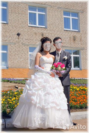 Свадебное платье р.42-46 цвет 