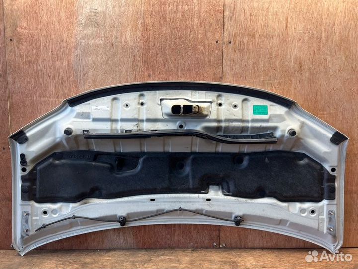 Капот передний Nissan Serena FNC26 MR20DD 2012