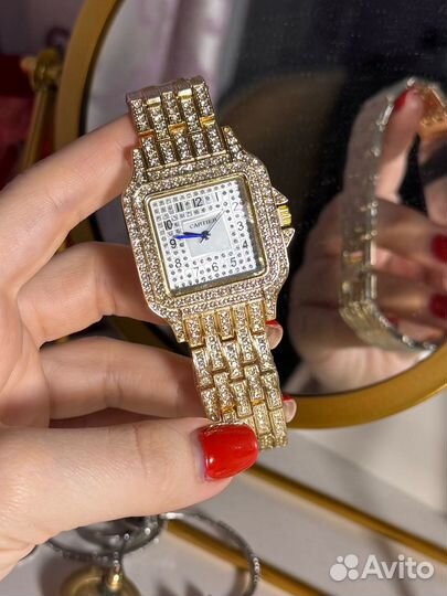 Наручные часы cartier женские цвет золото