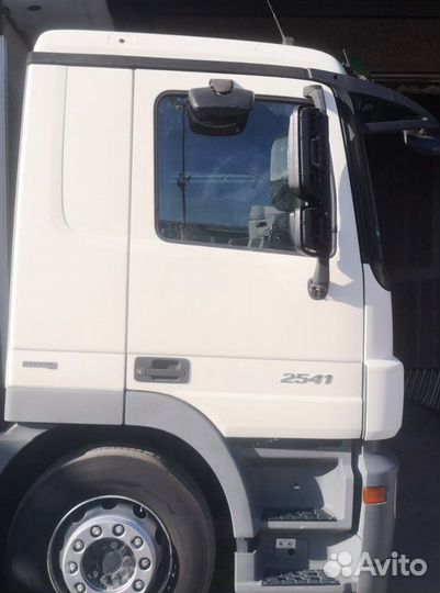 Кабина на Мерседес Актрос