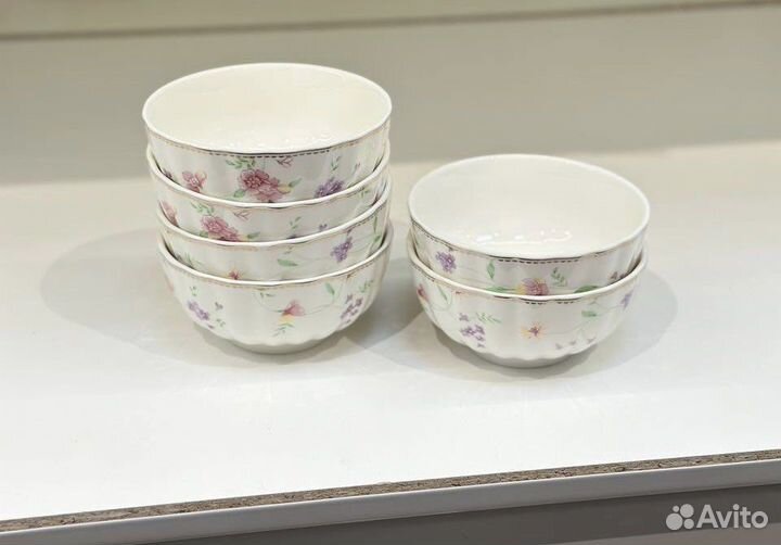 Столовый и чайный сервиз 39 пред