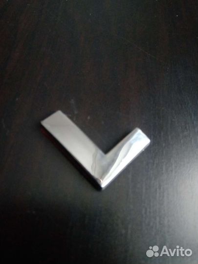 Эмблема VW Golf