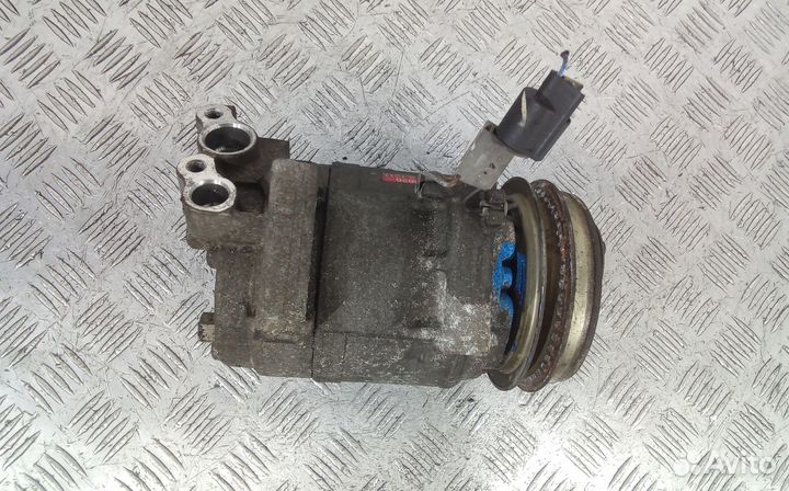 Компрессор системы кондиционирования Mitsubishi L2