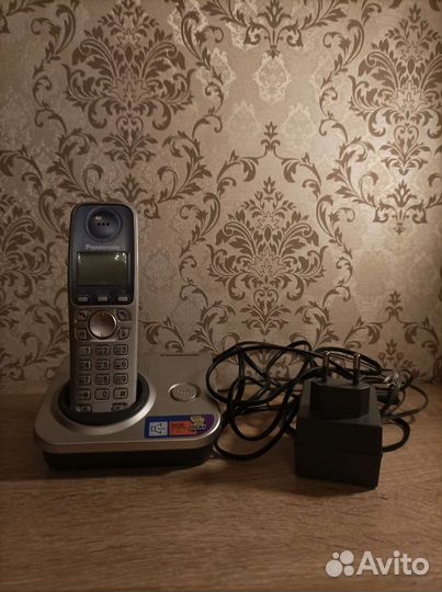 Телефон Panasonic