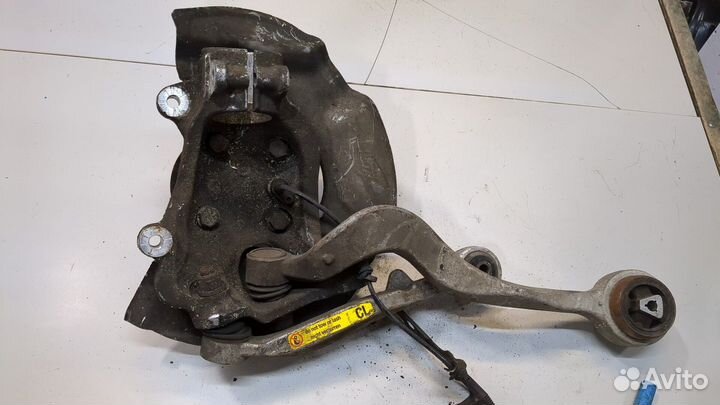 Ступица (кулак, цапфа) левая передняя BMW 6 E63