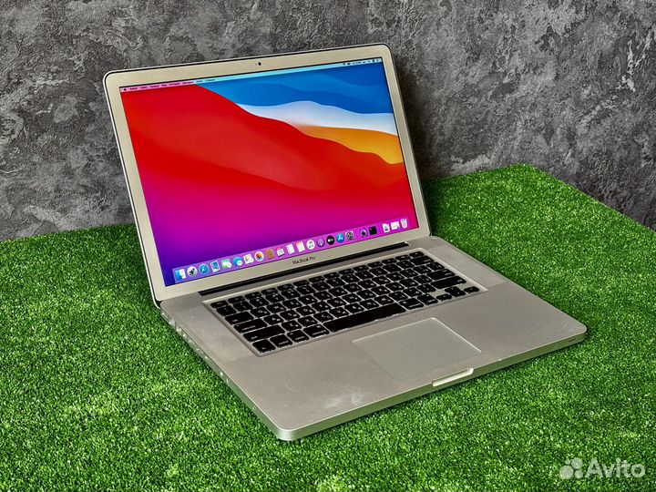 Топовый ноутбук Apple MacBook Pro 15 Core i7 SSD