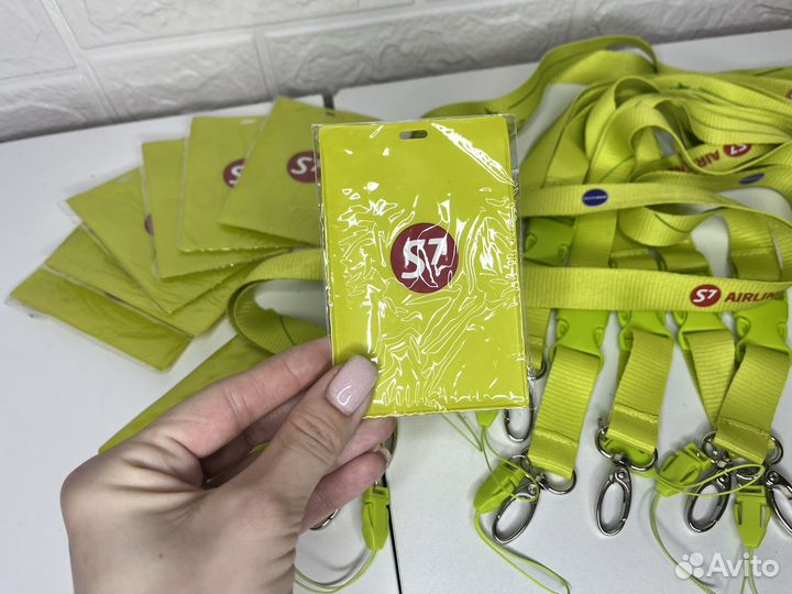 Бейдж с лентой 9шт