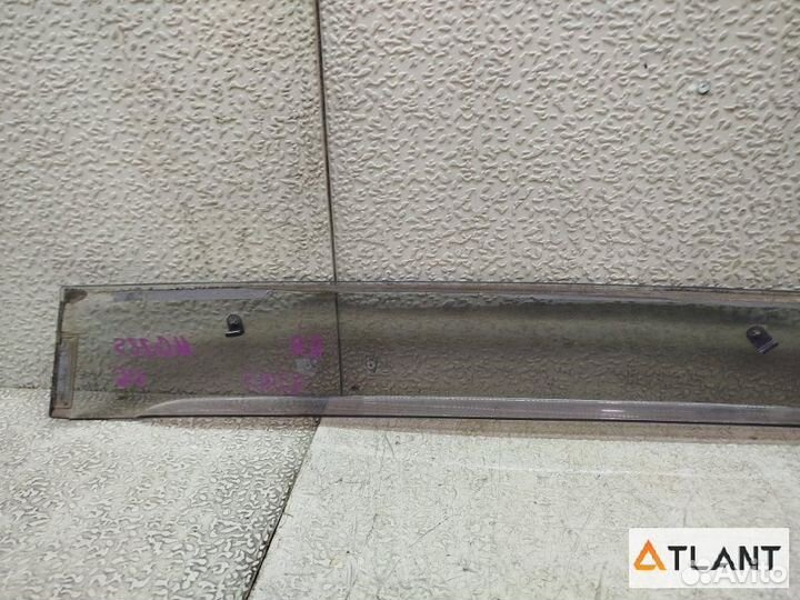 Ветровик задний правый nissan moco