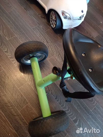 Трехколесный велосипед, машинка