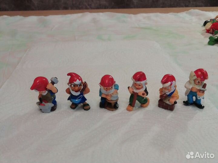 Игрушки Киндер сюрприз 90х