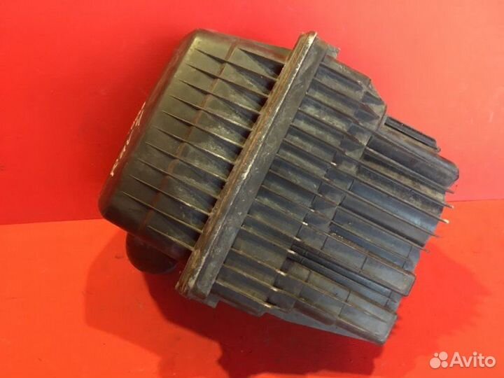 Корпус воздушного фильтра Toyota Rav4 2 1azfe 2003