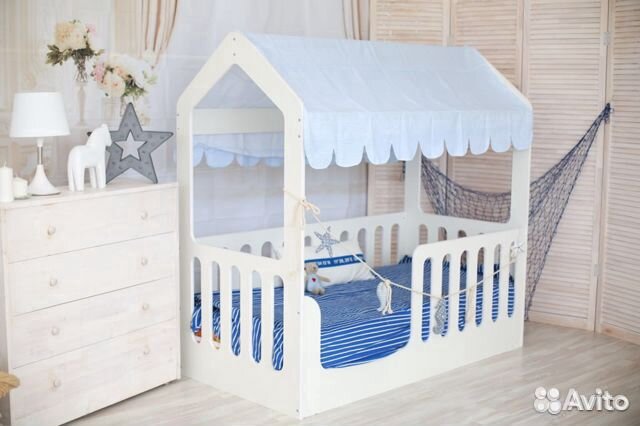 Детская кровать домик
