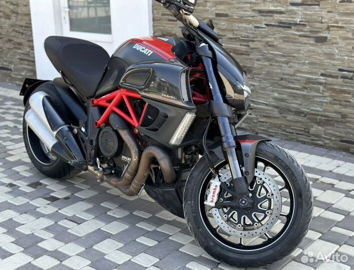 Ducati Diavel Carbon
