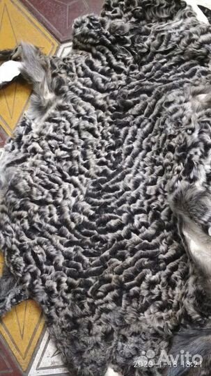 Каракулевые папахи ушанки